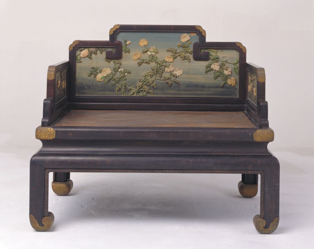 图片[1]-Rosewood inlaid with stained teeth and chrysanthemum flower pattern throne-China Archive